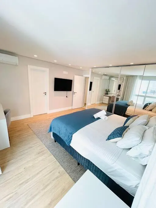Ape Eleganza | Bc | 150M Do Mar | Fg | 4 Qtos Lejlighed Balneário Camboriú Brasilien